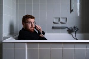 Lieder und Talk: Der Sago Song Salon - Die Liedermacher-Mix-Show mit Bea Bacher und Matthias Binner, Gastgeber: Tobias Dellit