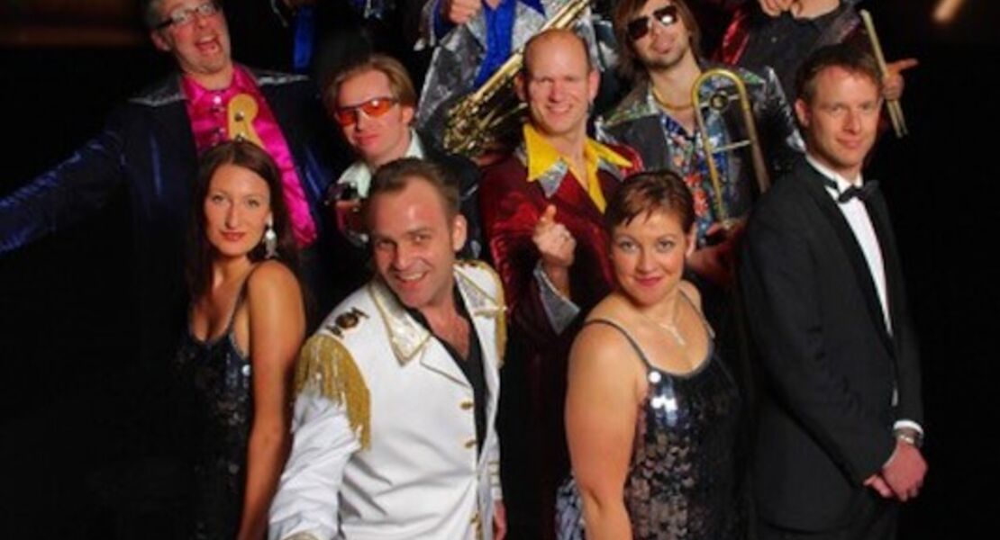 the-presley-family-christmas-show-30-jahre-glitzer-fun-rocknroll