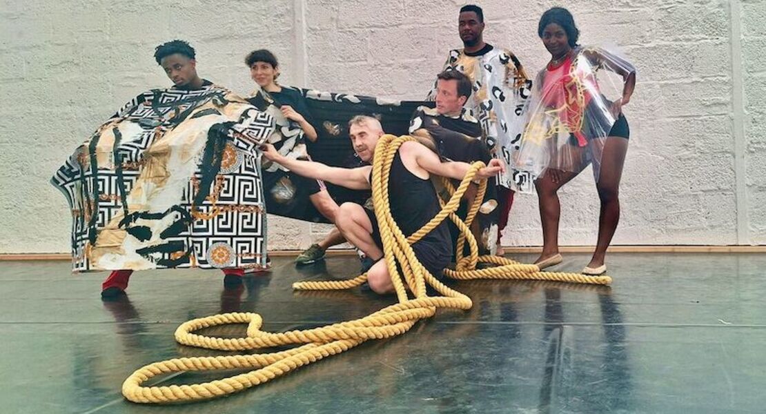 la-fleur-la-langue-de-moliere-eine-widerstandige-ballettkomodie