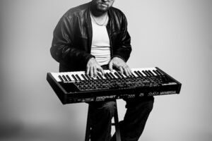 SOLOMON FOX - 