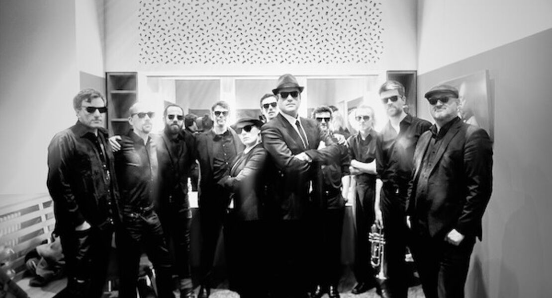 smb-smb-plays-a-tribute-to-the-blues-brothers