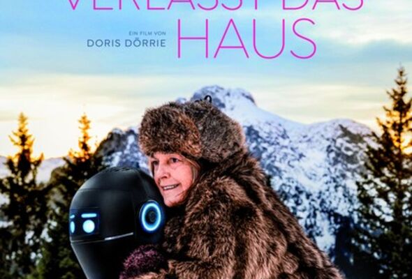frau-winkler-verlasst-das-haus
