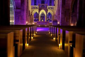 Zur Nacht - Kirchenführung bei Kerzenschein