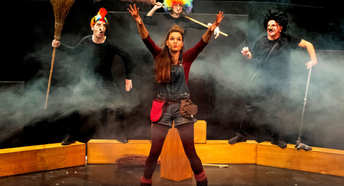 die-kleine-hexe-ab-4-theater-fritz-und-freunde