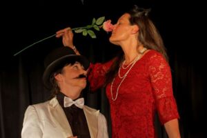 Fliegende Fische - Eine Komödie von Johannes Galli