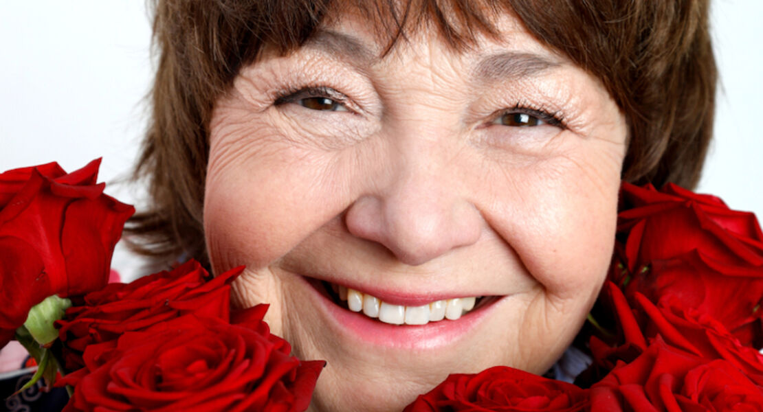 anka-zink-ko-komplimente-schlag-sie-mit-der-blume