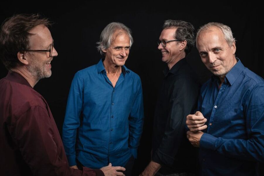 markus-stockhausen-group-celebration