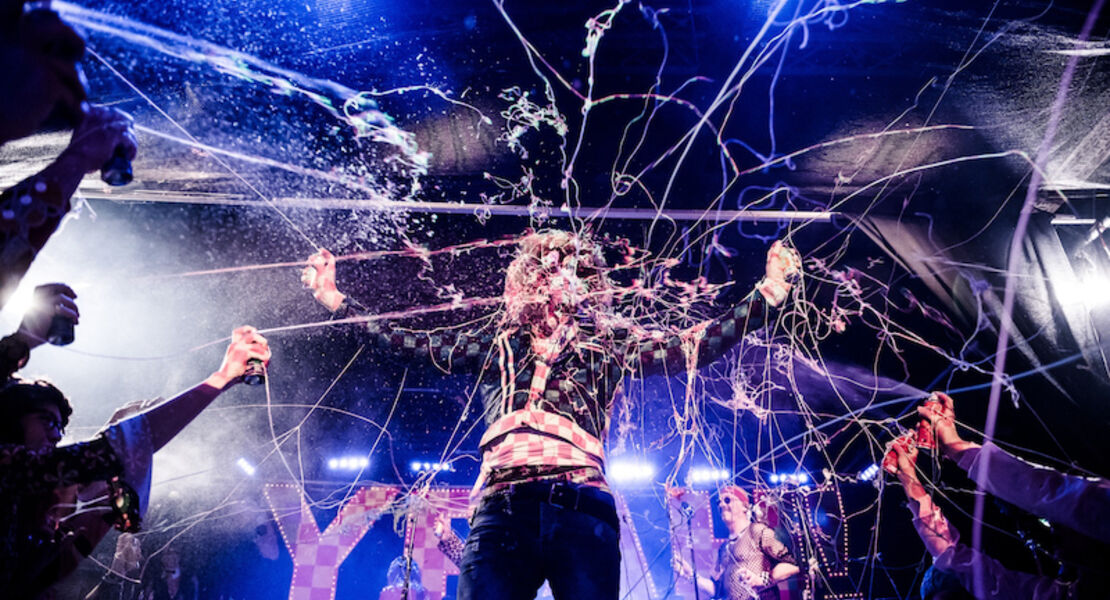 yeah-feat-the-oh-yeahs-say-yeah