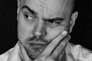 NIKITA MILLER - Es war einmal im Nirgendwo