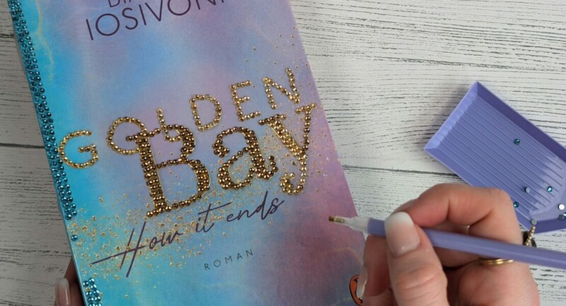 bedazzle-your-book-mach-dein-lieblingsbuch-zum-glanzstuck-slot-2