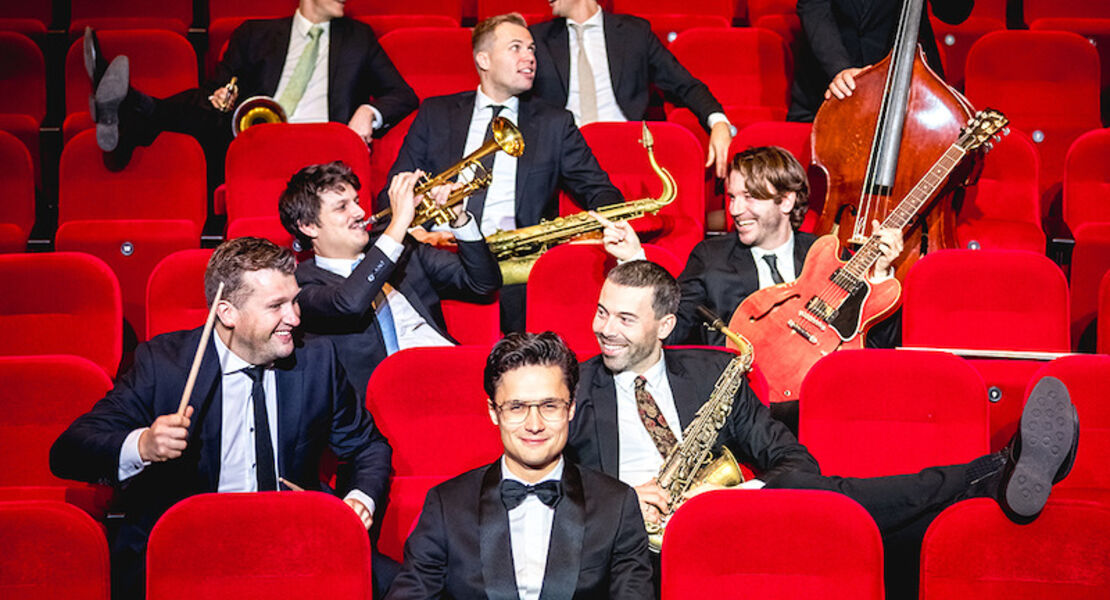 dennis-van-aarssen-die-dva-bigband-keep-the-great-crooners-alive