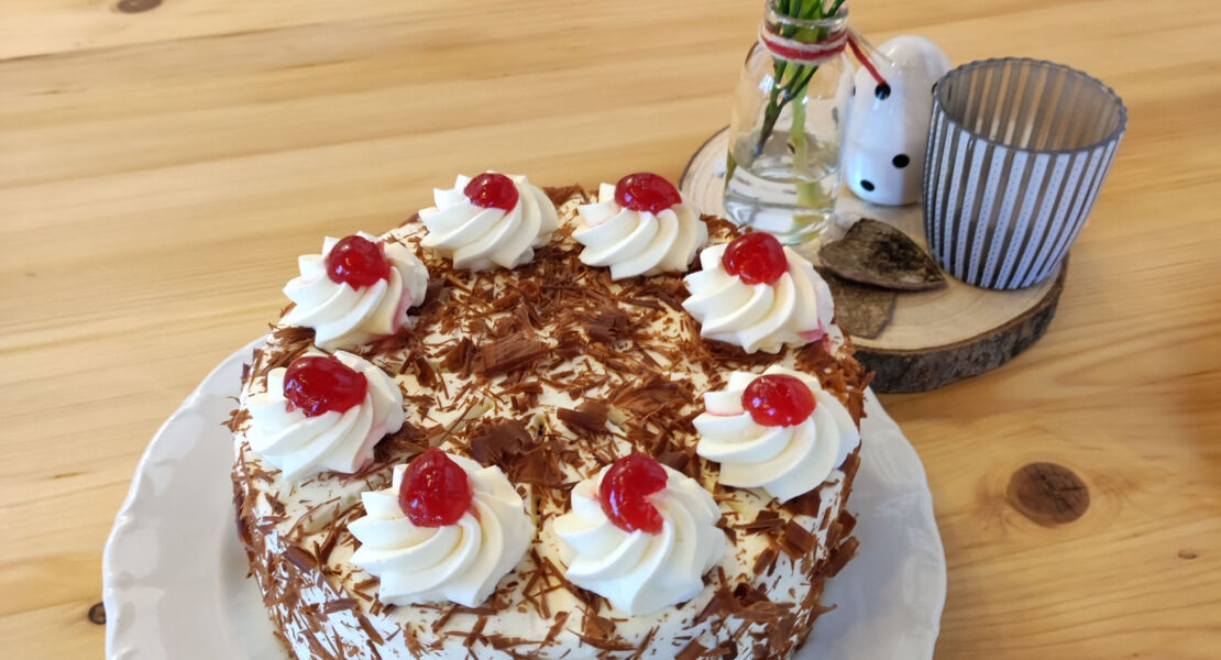 wir-zaubern-eine-schwarzwalder-kirschtorte