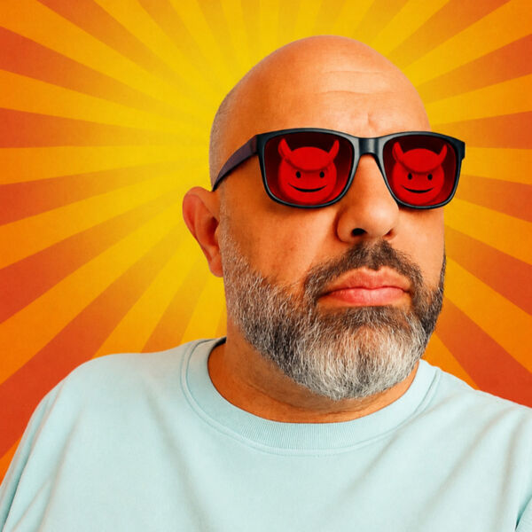 serdar-somuncu-hassias-er-ist-wieder-da-und-er-hasst-euch-noch-immer