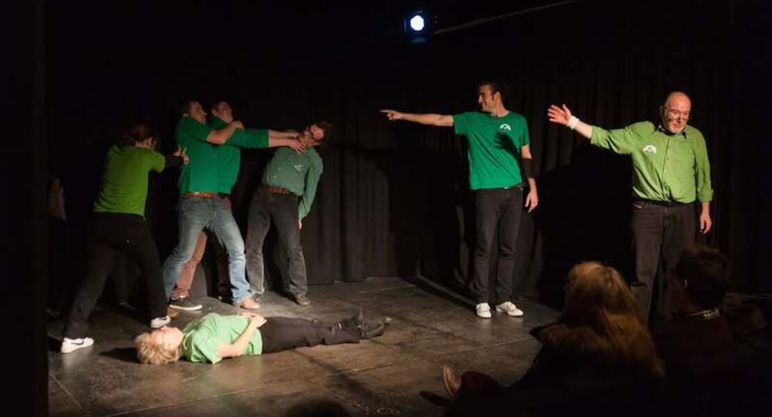6-auf-kraut-improviationstheater-prasentiert-spirale-mortale-improtheater-special