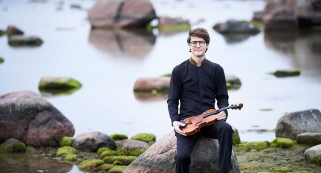 omodernt-kammerorchester-hugo-ticciati-violine-und-leitung