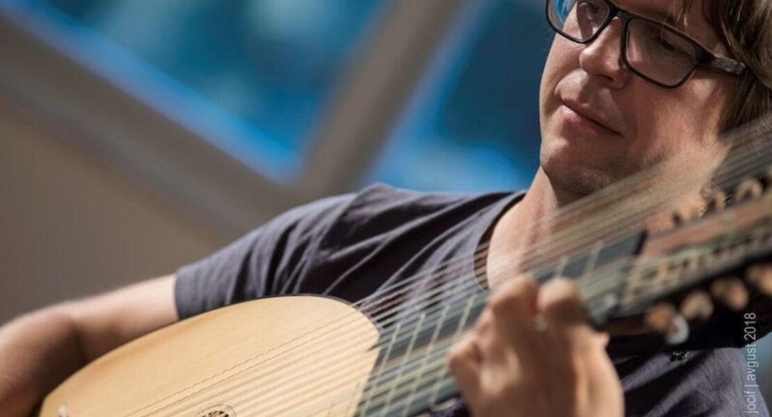 gottliches-lautenspiel-il-divino-mit-sam-chapman