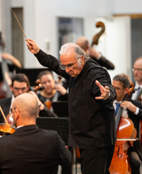 bruckner-akademie-orchester-jordi-mora-leitung