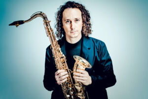 IM DIALOG  Zwischen den Stilen