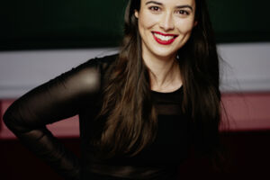 Sara Karas - No Wonder A Woman