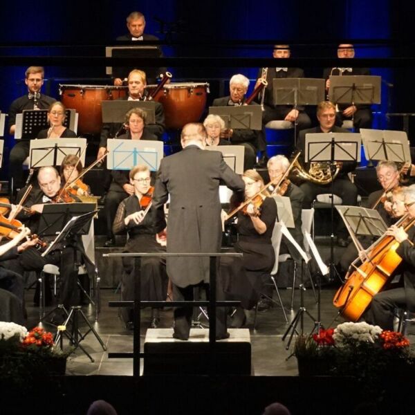 muttertagskonzert-musikalische-leitung-richard-kalahur