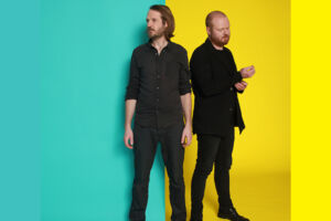 GISBERT ZU KNYPHAUSEN UND KAI SCHUMACHER - Lass irre Hunde heulen: Gisbert singt Schubert