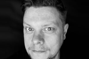 MICHAEL HOLTSCHULTE - Tot aber lustig Lesung + Cartoons
