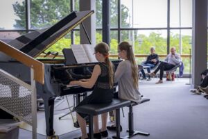 Junge Musik am Nachmittag - mit Schülerinnen und Schülern der Musikschule Rüsselsheim