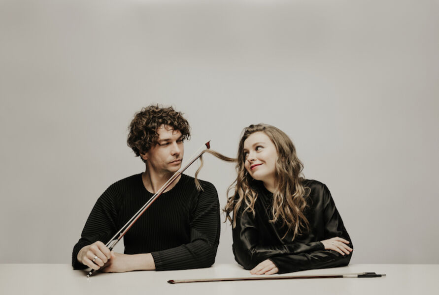 red-and-blue-musikalische-dialoge-zwischen-himmel-und-meer