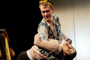 Fräulein Müller bitte zum Matriarchat