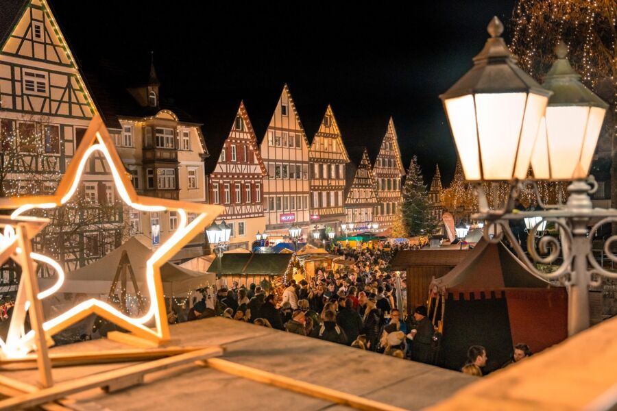 weihnachtsmarkt-marchenhaftes-calw