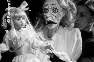 Was geschah mit Baby Jane? - Puppen-Thriller von Nikolaus Habjan und Manuela Linshalm
