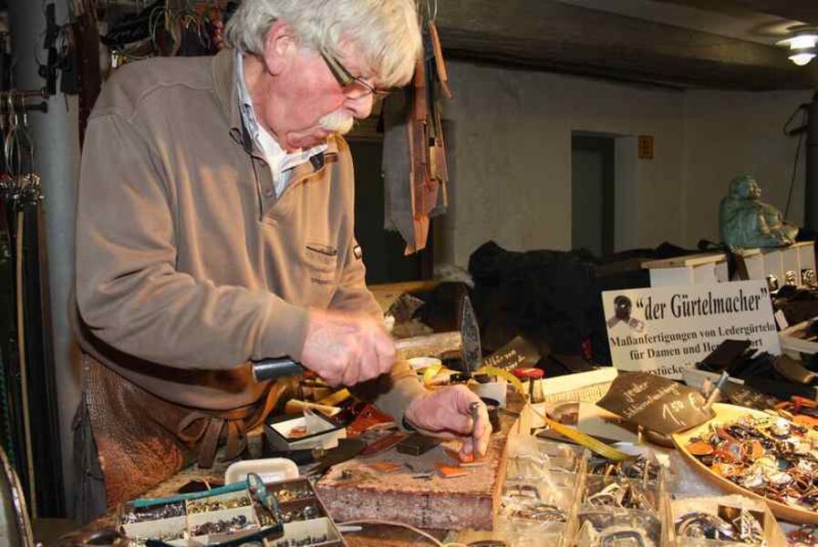 handgemacht-markt-fur-kunsthandwerk-kurioses