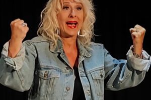 Andrea Lipka: Ein bißchen Retro - aber cool