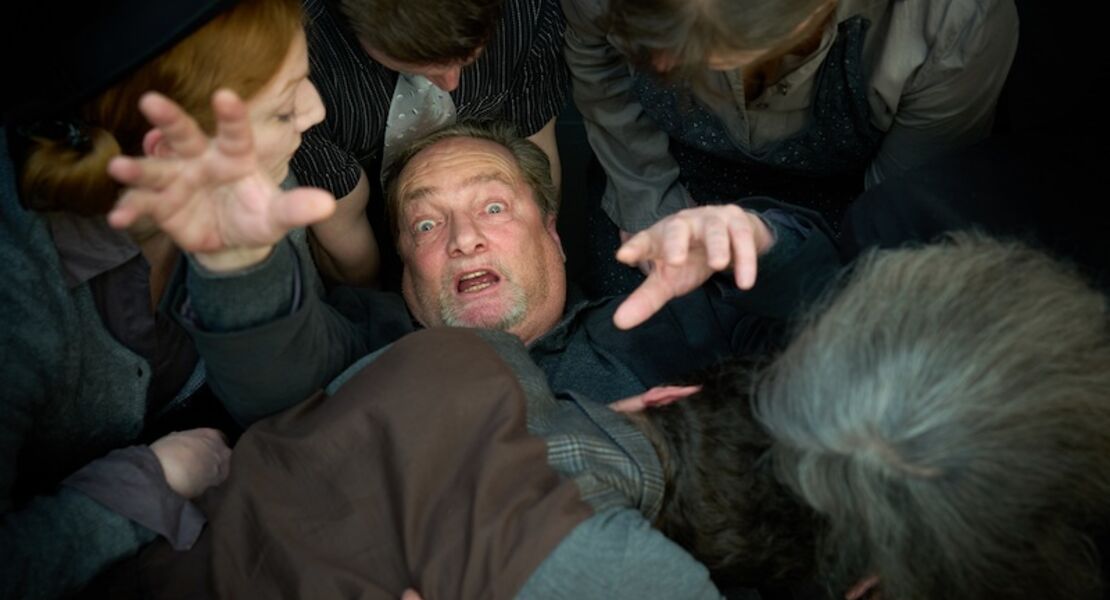 ensemble-persona-der-besuch-der-alten-dame