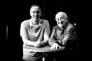 Die Pubertäts-Docs (Dr. Jan-Uwe Rogge und Matthias Jung - Chill mal! Pubertät - Loslassen und halt geben