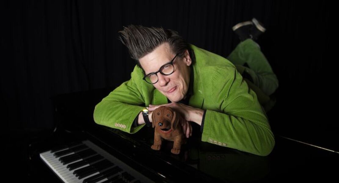 matthias-walz-der-bose-mann-am-klavier