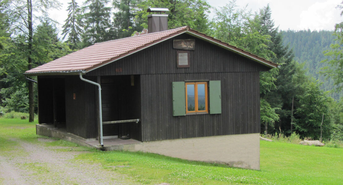 hahnenfalzhuttenfest-mit-berglauf