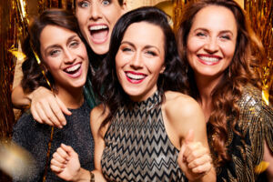 Les Brünettes Best Of - Kultur im Innenhof