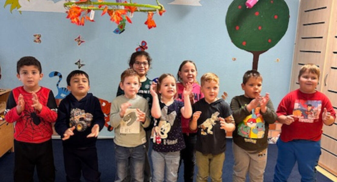 es-tonen-die-lieder-ein-konzert-zum-mitsingen