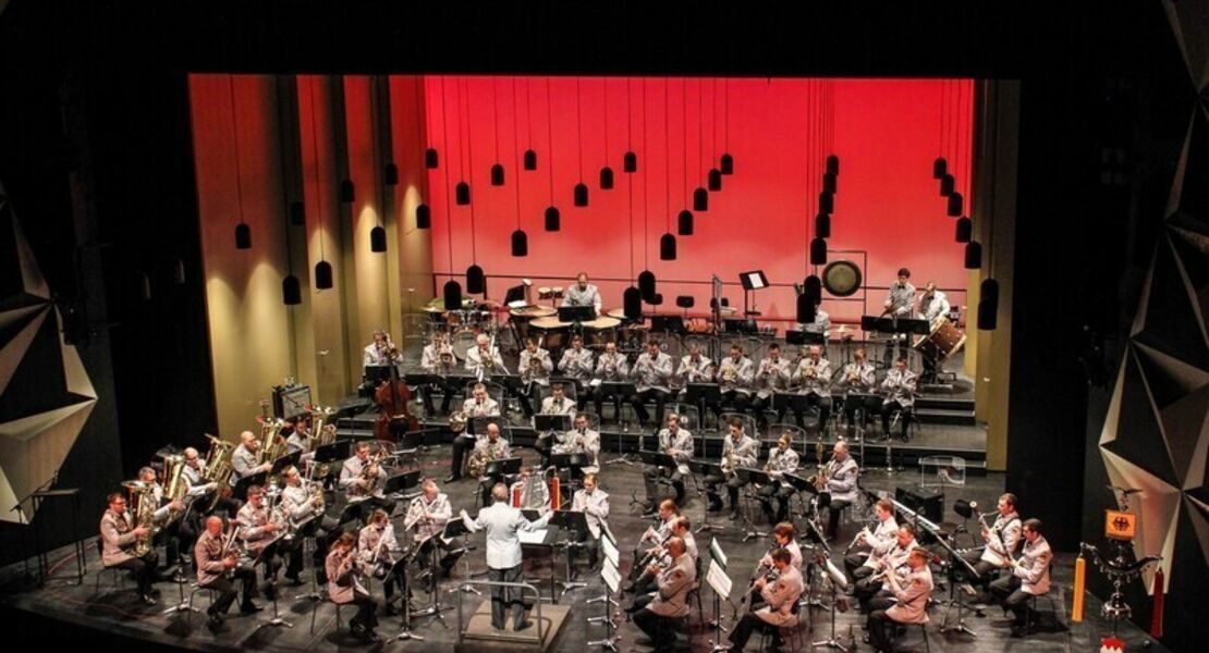 adventskonzert-heeresmusikkorps-leitung-hauptmann-wolfgang-dietrich