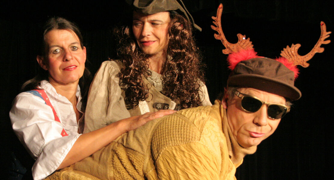 die-schneekonigin-marchentheater-fur-jung-und-alt-ab-4-jahren