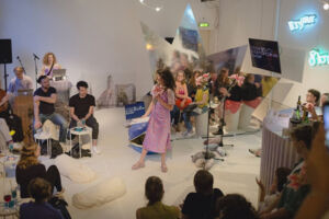 STORY KARAOKE BAR + Mittekill (DJ/Elektronix)