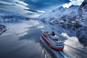 Hurtigruten - Norwegen mit den Postschiffen - Eine Reise-Reportage von Andreas Huber