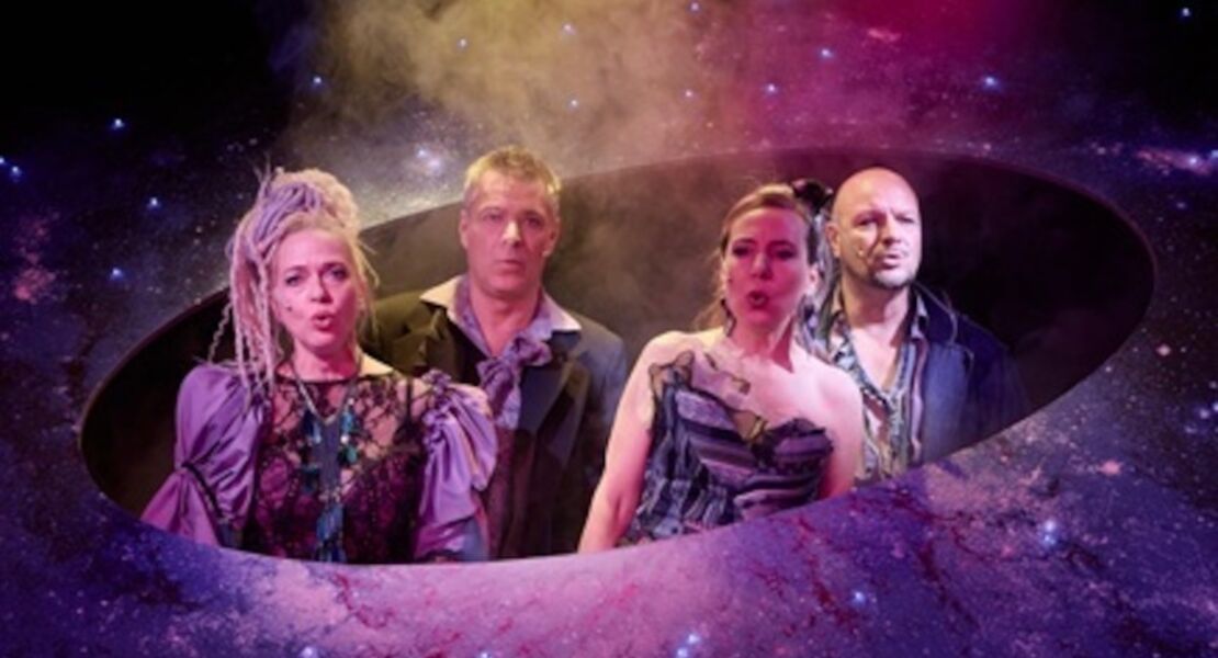 in-der-mitte-ist-ein-loch-jetzt-noch-tiefer