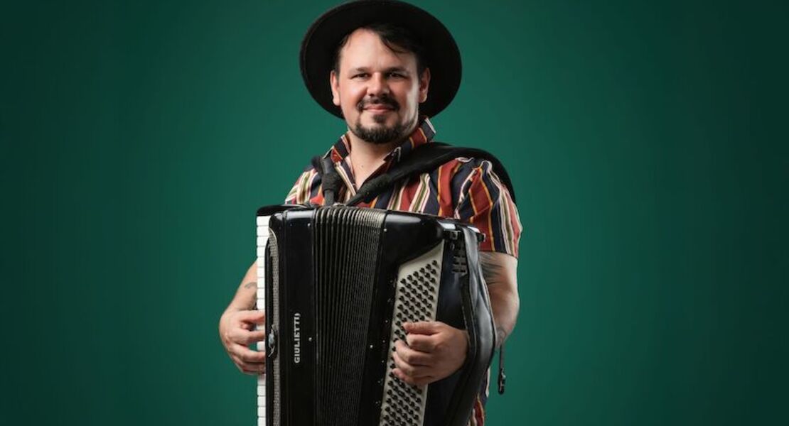 brazilian-sounds-caina-araujo